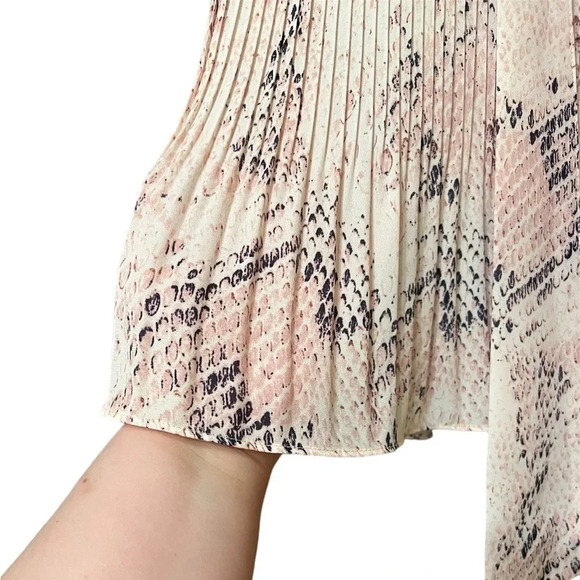 Frank Lyman dress top with built in tie, size small S - Picture 4 of 8